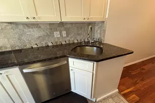 1082 Greenhills Dr, Ann Arbor, MI 48105 - Photo 8