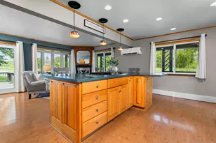 4405 Shoreview Ln, Hamburg, MI 48189 - Photo 12