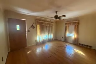 1600 Hollywood St, Dearborn, MI 48124 - Photo 4