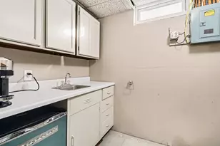 227 Whitcomb St, Kalamazoo, MI 49001 - Photo 10