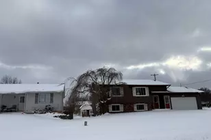 11190 Winter Dr, Zeeland, MI 49464 - Photo 2