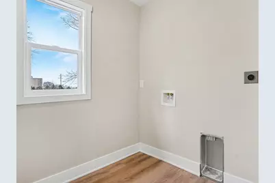 283 E Walton Avenue, Muskegon, MI 49442 - Photo 18