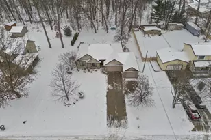 68640 Christiana Lake Rd, Edwardsburg, MI 49112 - Photo 34