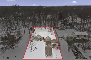 68640 Christiana Lake Rd, Edwardsburg, MI 49112 - Photo 2