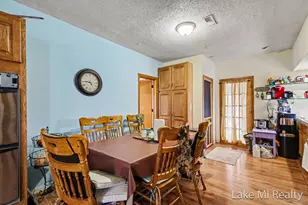 1053 3rd St NW, Grand Rapids, MI 49504 - Photo 4