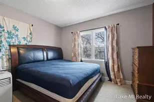 1053 3rd St NW, Grand Rapids, MI 49504 - Photo 20
