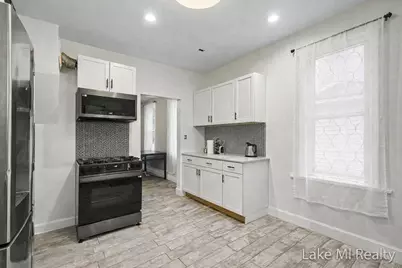 1053 3rd Street NW, Grand Rapids, MI 49504 - Photo 16