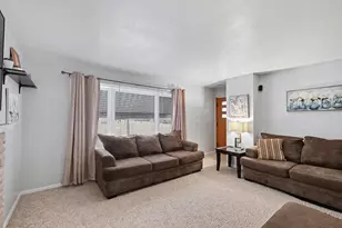 3420 Minnie Ave SW, Wyoming, MI 49519 - Photo 6