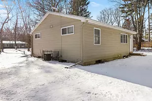 4115 E Kirby Rd, Battle Creek, MI 49017 - Photo 18
