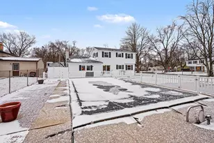 1608 Edington St, Portage, MI 49024 - Photo 6