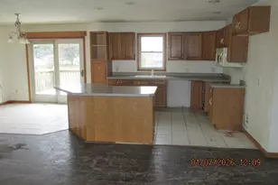 676 N 10th St, Plainwell, MI 49080 - Photo 4