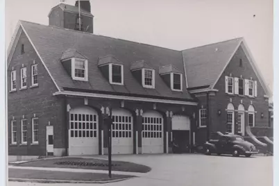 18 N 5th Street, Grand Haven, MI 49417 - Photo 2