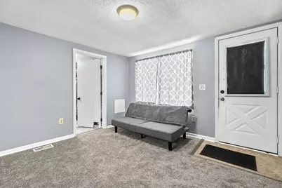 654 Vernon Street, Allegan, MI 49010 - Photo 4