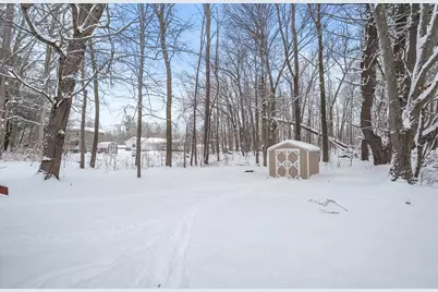 654 Vernon Street, Allegan, MI 49010 - Photo 16