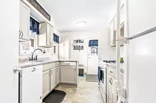 4 Tony Tiger Trail, Springfield, MI 49037 - Photo 4