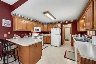 9654 W De Ave, Kalamazoo, MI 49009 - Photo 8