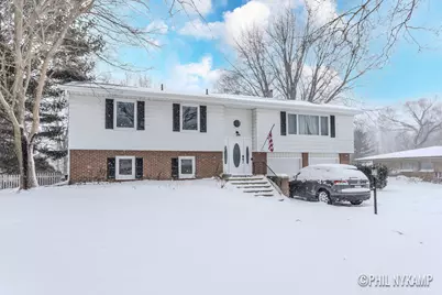 1640 Karen Court, Saint Joseph, MI 49085 - Photo 2