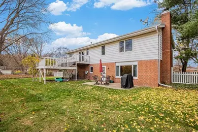 1640 Karen Court, Saint Joseph, MI 49085 - Photo 4