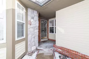 1988 N Kenwyck Dr, Ypsilanti, MI 48198 - Photo 4