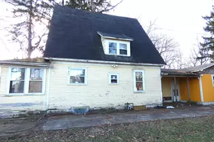 660 Pearl St, Benton Harbor, MI 49022 - Photo 2