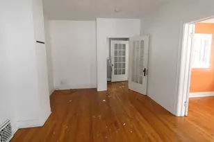 660 Pearl St, Benton Harbor, MI 49022 - Photo 8