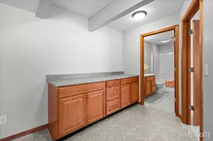 1129 Kensington St NW, Grand Rapids, MI 49534 - Photo 14