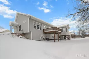 1129 Kensington St NW, Grand Rapids, MI 49534 - Photo 20