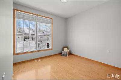 1129 Kensington Street NW, Grand Rapids, MI 49534 - Photo 8