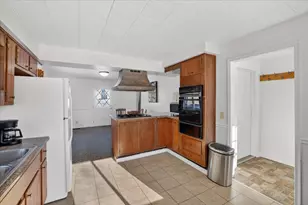 600 E Columbia St, Mason, MI 48854 - Photo 10