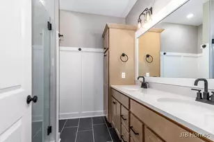 6604 Timber Crst Dr NE, Rockford, MI 49341 - Photo 12