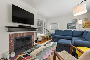 2400 Crest Dr, Kalamazoo, MI 49008 - Photo 10