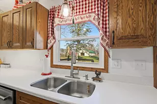 9378 Smith Rd, Tecumseh, MI 49286 - Photo 8