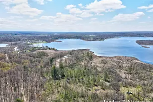 12375 Overlook Dr NE, Greenville, MI 48838 - Photo 10