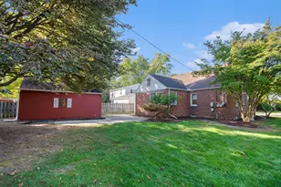 127 Madelon St, Belleville, MI 48111 - Photo 30