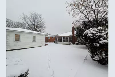 18429 Stephens Road, Eastpointe, MI 48021 - Photo 28