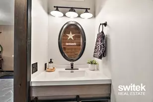 9750 Meadow Valley SE, Caledonia, MI 49316 - Photo 10