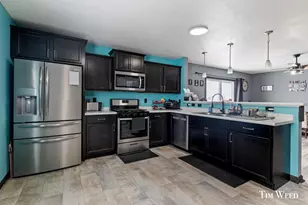 959 View Pointe Dr, Middleville, MI 49333 - Photo 4