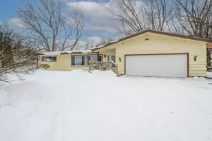 4290 E Britain Ave, Benton Harbor, MI 49022 - Photo 2