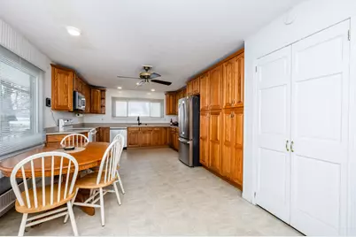 4290 E Britain Avenue, Benton Harbor, MI 49022 - Photo 10