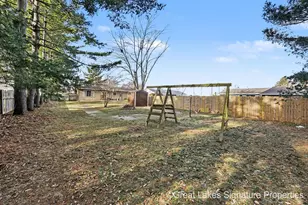 7528 Pine Grove Dr, Jenison, MI 49428 - Photo 4