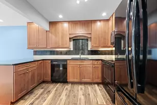 21053 E Glen Haven Cir, Novi, MI 48167 - Photo 8