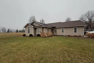 448 N Batavia Rd, Coldwater, MI 49036 - Photo 2
