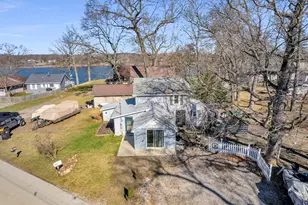 2090 Lake View Dr, Brooklyn, MI 49230 - Photo 38