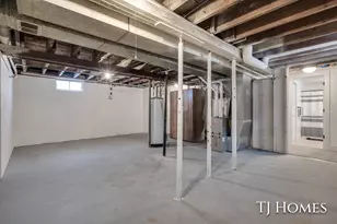 948 Becker Rd, Muskegon, MI 49445 - Photo 24