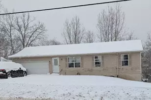 3804 32nd St SE, Grand Rapids, MI 49512 - Photo 2