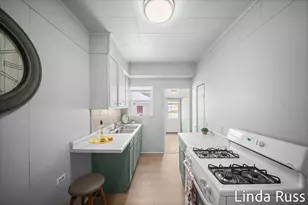 1033 Jennette Ave NW, Grand Rapids, MI 49504 - Photo 4