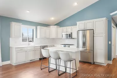 6114 Kingsbury Court, Allendale, MI 49401 - Photo 12