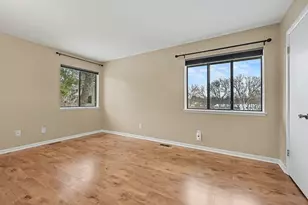 3812 Greenleaf Cir, Kalamazoo, MI 49008 - Photo 10