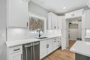 7229 Owen Hills Ln, Kalamazoo, MI 49009 - Photo 10