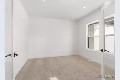 7105 Kettle Dale Avenue SE, Alto, MI 49302 - Photo 10